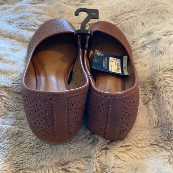 Arizona flats size 7.5 - Picture 4 of 4